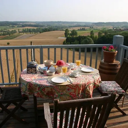 Stunning Views In Rural Tranquil Setting *